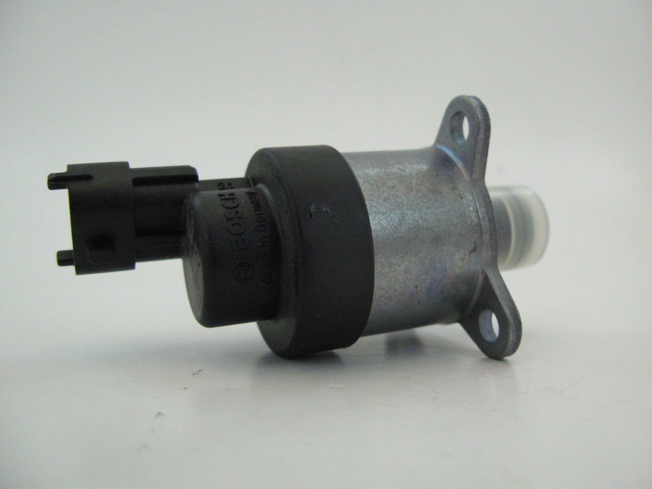 51.125050024 MAN 51 12505 0024 Valve Unit, common rail system Control Valve, fuel quantity